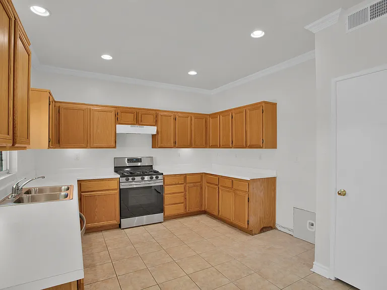 147 Playa Ct — Photo 34