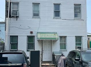 1645 Hancock St, Ridgewood, NY 11385