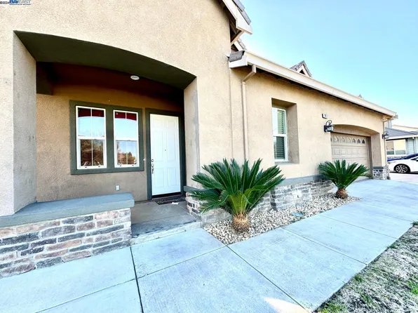 1011 Alfonso Ln, Manteca, CA 95336