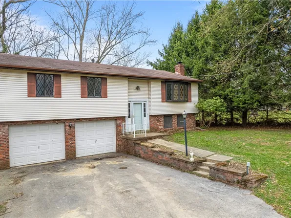 338-340 Golden Grove Rd, Baden, PA 15005