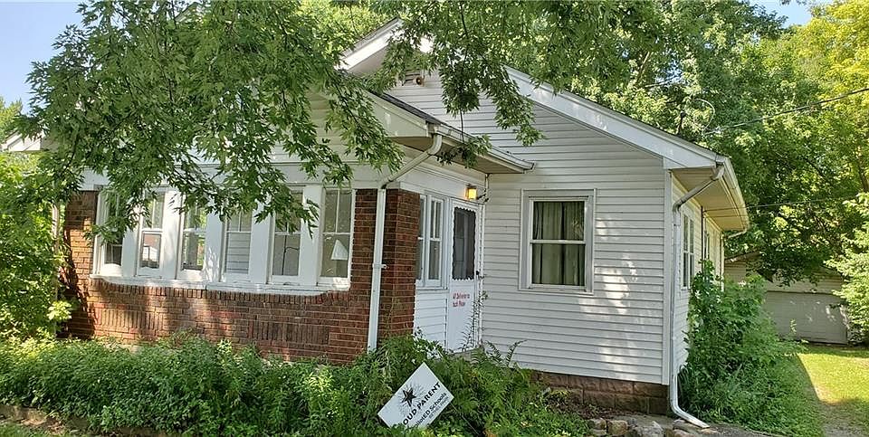 1st image of 1130 S Grant Ave