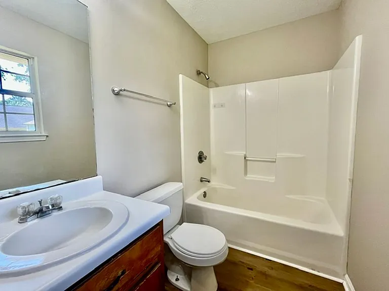 9-11 Pebblecreek Dr NW — Photo 6
