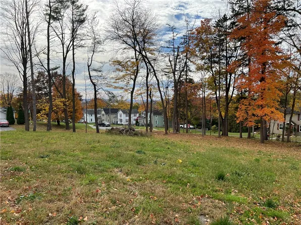 7 Parkland Ests #7, Penn Yan, NY 14527