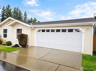 Lake Wilderness Villa, Maple Valley, WA 98038