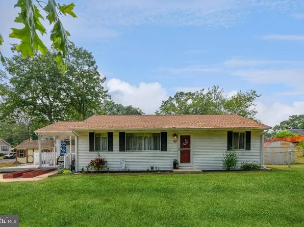 11 Spruce Ln, Clementon, NJ 08021