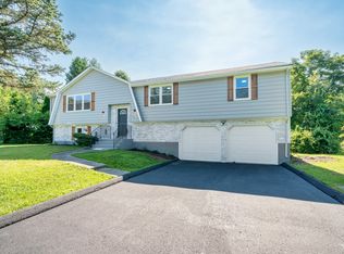 118 Long Hill Rd, Windsor, CT 06095