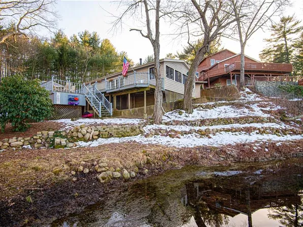 10 Pine Oak Trl, West Greenwich, RI 02817