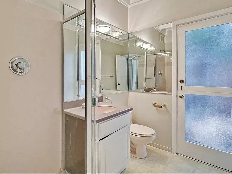 1011 Moreno Ave — Photo 10