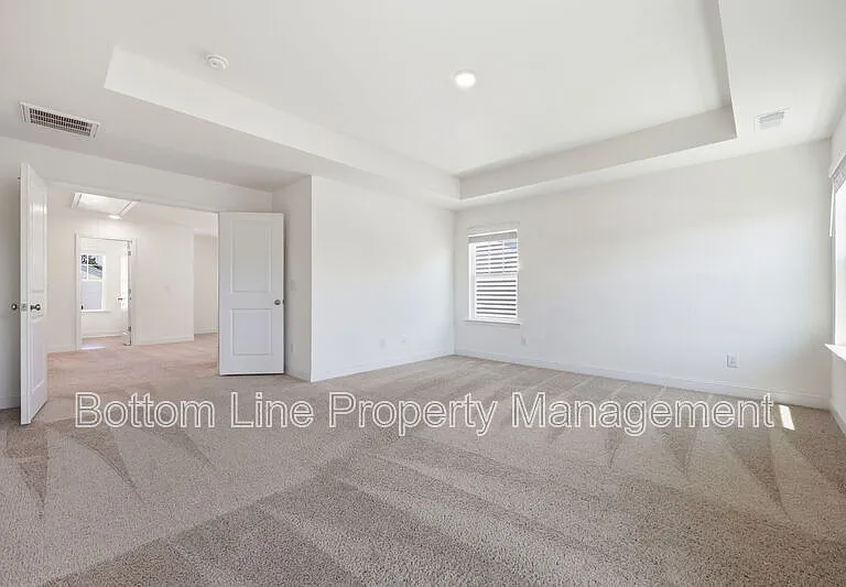 24 Blackthorn Ln — Photo 30
