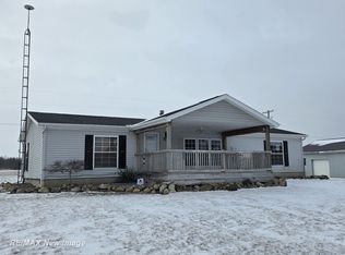 16475 Baldwin Rd, Chesaning, MI 48616