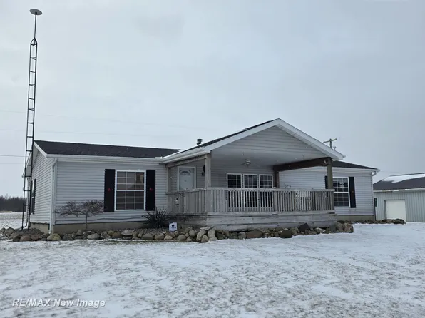 16475 Baldwin Rd, Chesaning, MI 48616