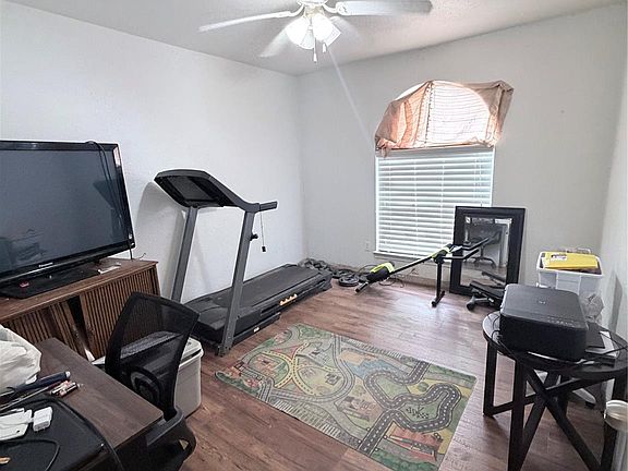 4th image of 9206 Long Barrel Ln