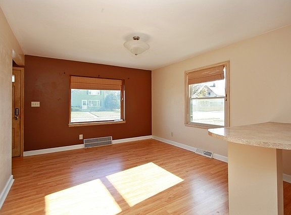 4th image of 518 Scott Ave