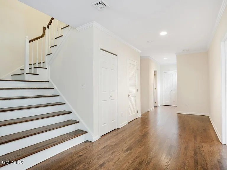 51 Forest Ave #26 — Photo 9