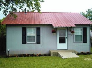 201 N 1st St, Nolanville, TX 76559