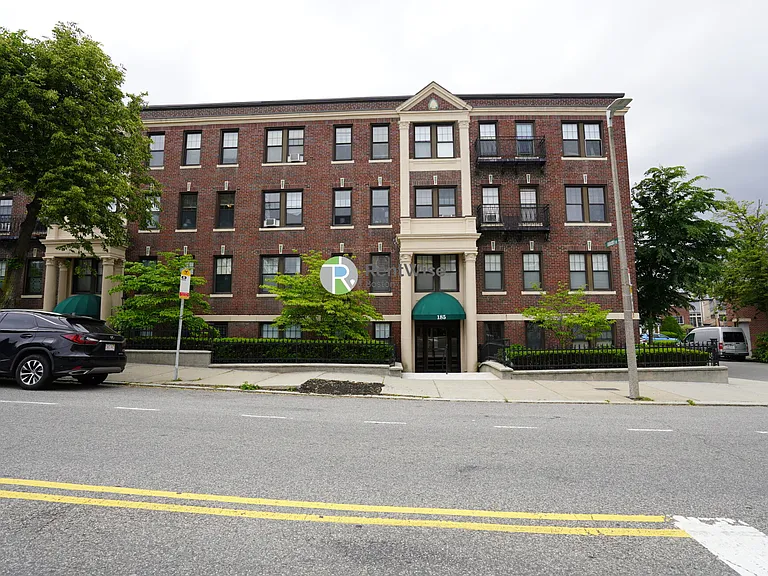 185 Chestnut Hill Ave — Photo 9