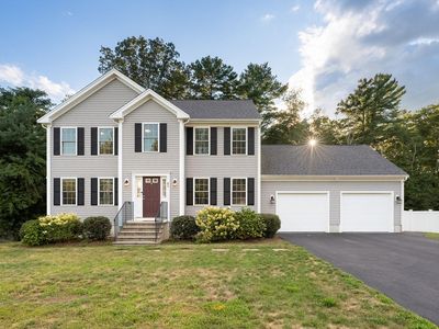 82 Appaloosa Way, Taunton, MA, 02780