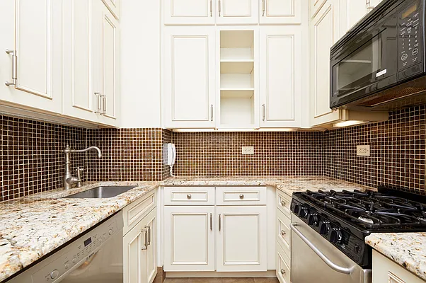 Rented by PocketBroker Inc | media 9