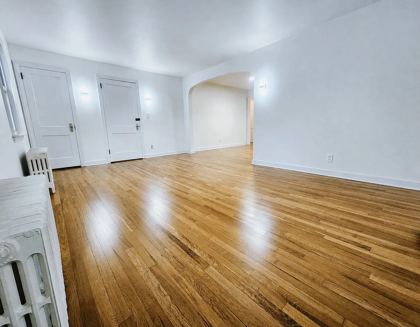 726 Chenango St — Photo 2