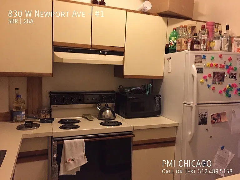 830 W Newport Ave #1 — Photo 2