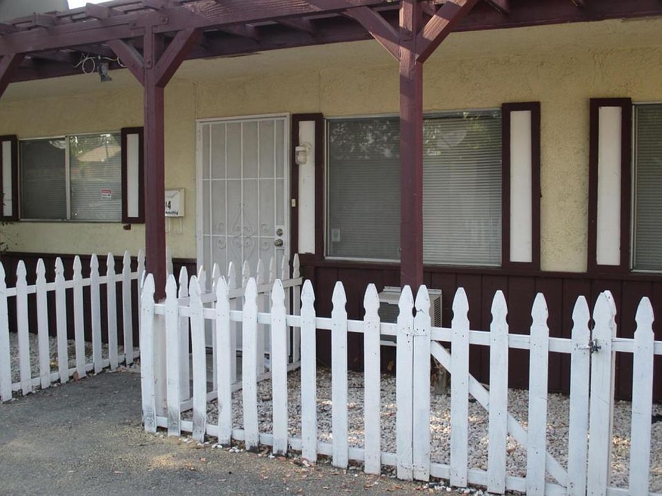 1st image of 214 N Santa Fe St