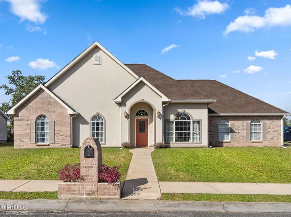 947 Mary Ruth Dr, Gulfport, MS 39507