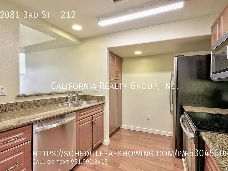 3rd St, 42081 — Photo 25