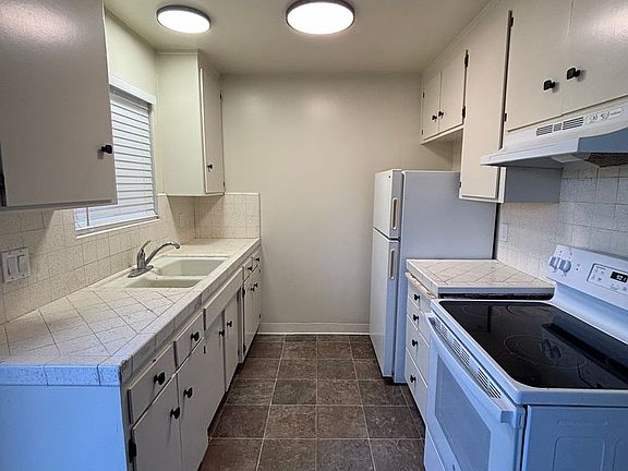 3rd image of 57 San Miguel Ave APT 14