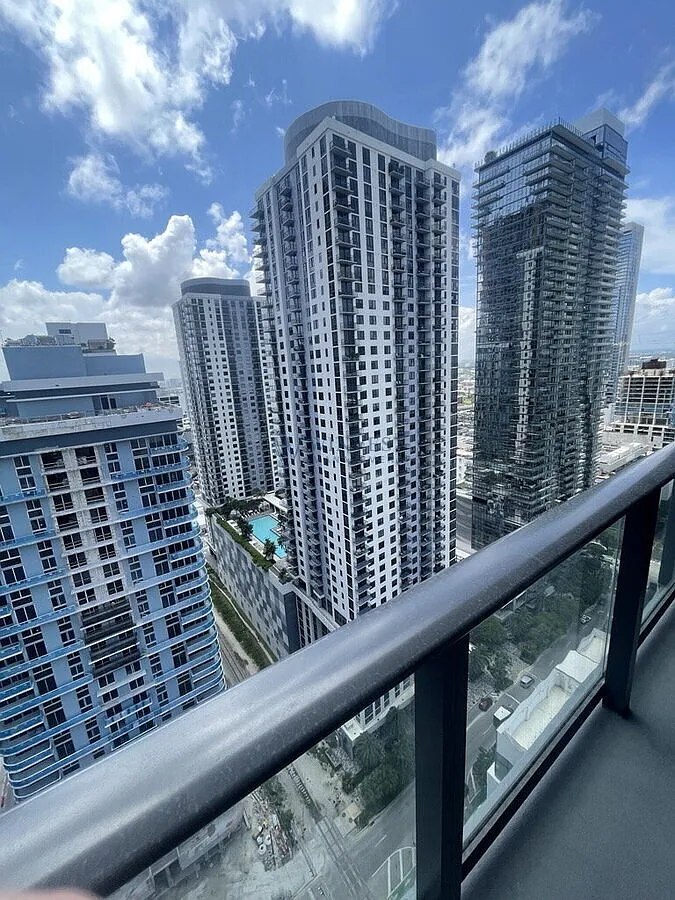 Luxury Residence at Gale Miami | Resort-Style Amenities, Rooftop Pool & Spa | Prime Downtown Loca... — Photo 1