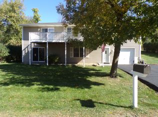 440 Venice Rd, Lakemoor, IL 60051