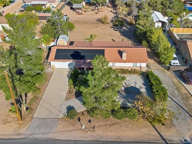 7371 Lyons Ave — Photo 17