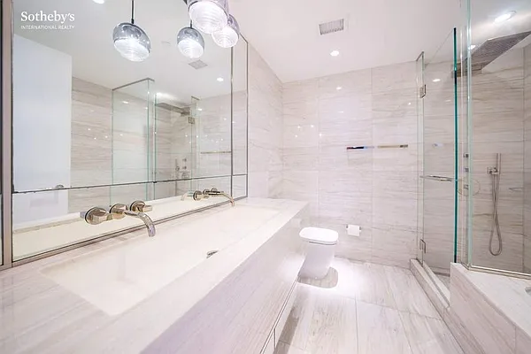 Rented by Sotheby's International Realty | media 22