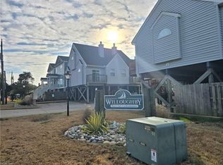 863 Little Bay Ave APT 1, Norfolk, VA 23503