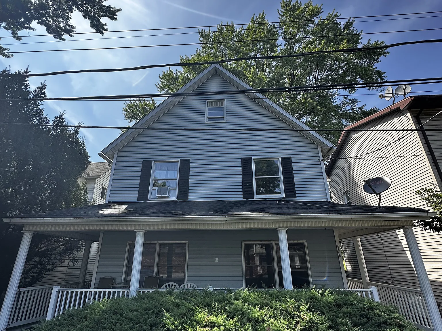 2 bed, 950 sqft, $1,349 — Photo 1
