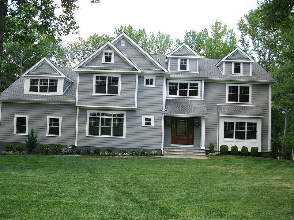 1st image of 17 Shenandoah Dr