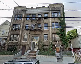 84 Romaine Avenue, #E6