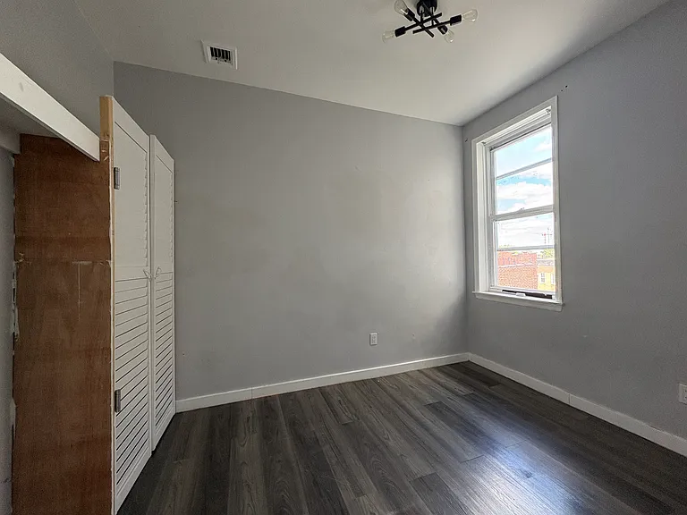 379 Avenue C #D — Photo 10