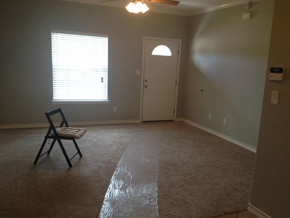 4th image of 5237 Williams Dr #2