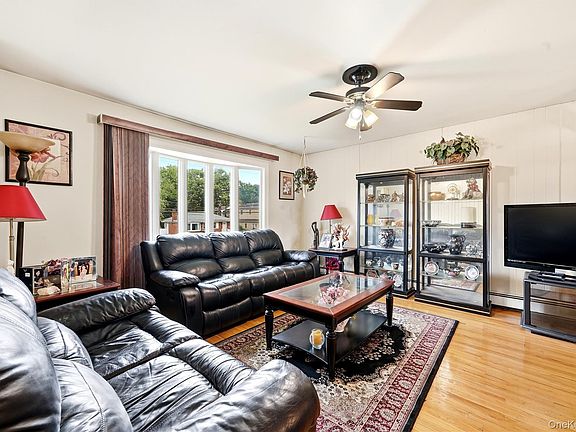 4th image of 42 Harvard Street