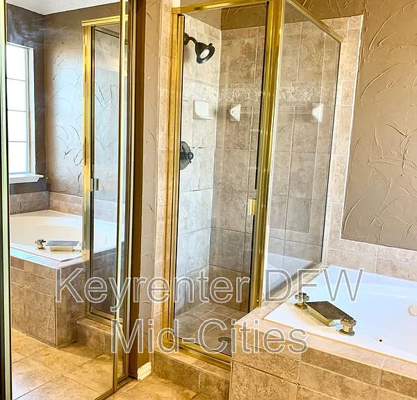 8702 Saddlehorn Dr — Photo 26