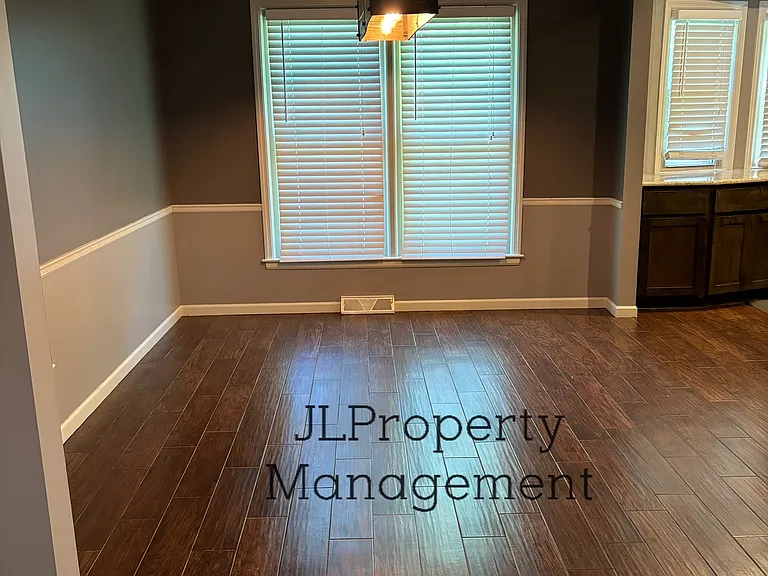 10001 Century Ln — Photo 3