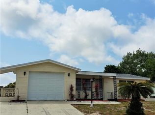 9221 Gray Fox Ln, Port Richey, FL 34668