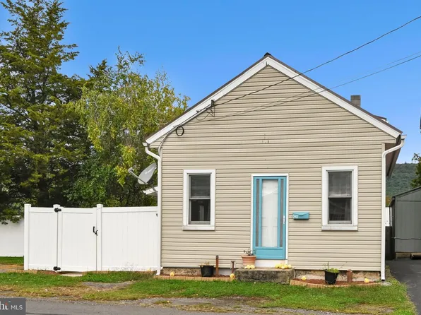 217 Dietrich Ave, Tower City, PA 17980
