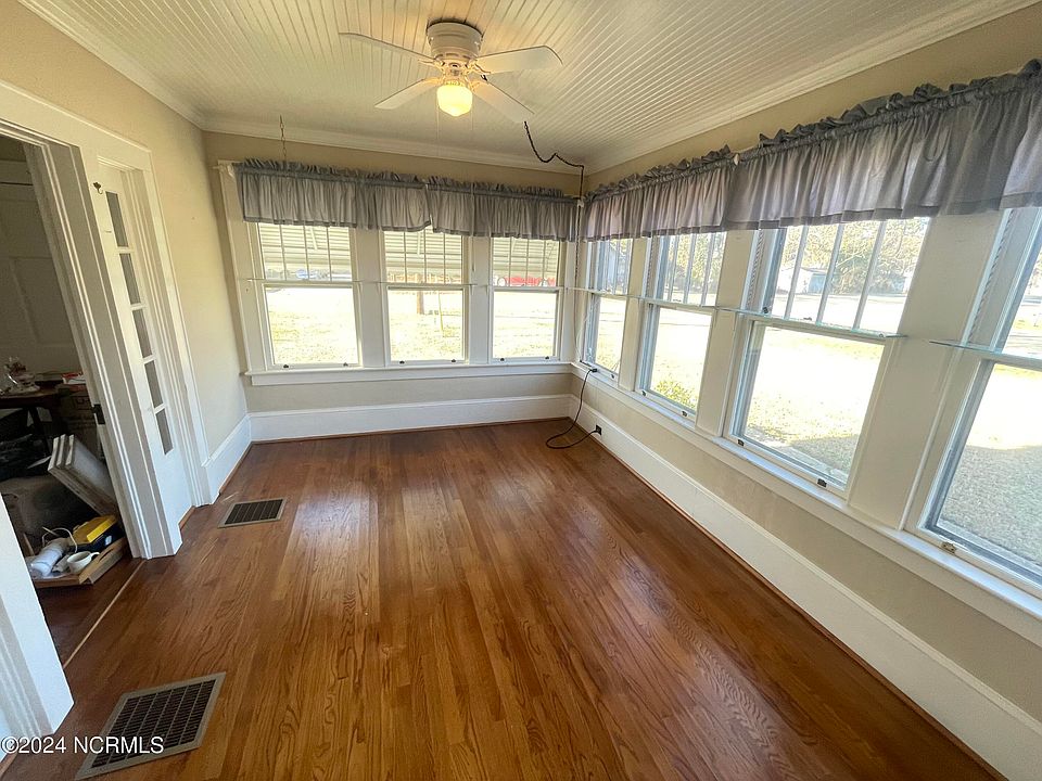 630 N Church Street, Mount Olive, NC 28365 | Zillow