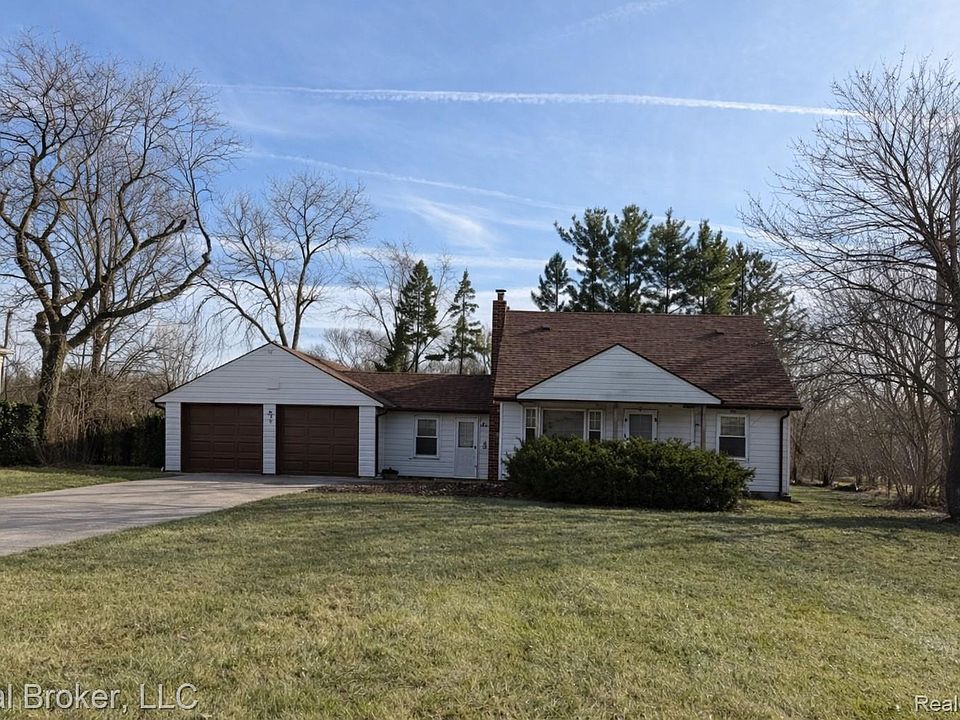 1st image of 30221 Maplewood St