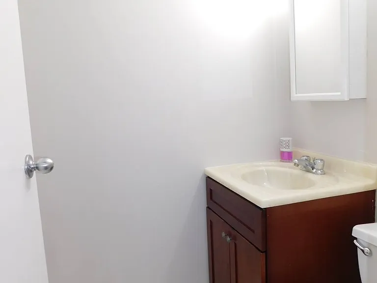 2610 Central Street — Photo 32