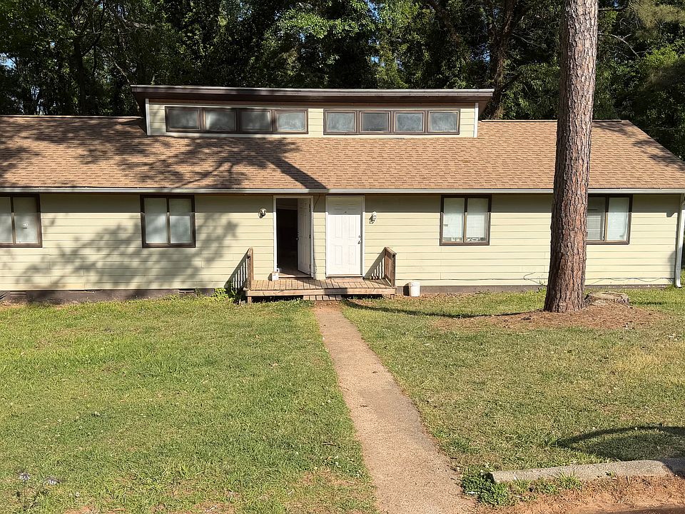 1st image of 183 Vaughn Rd #183