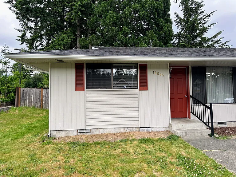 10605 19th Ave SE — Photo 3