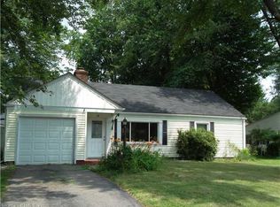 12 Fyler Dr, Windsor, CT 06095