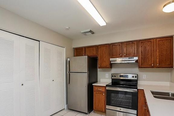 3rd image of 10515 Glory Meadow Ct